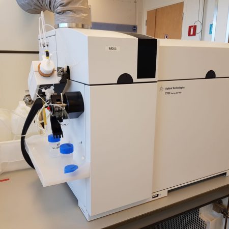 Agilent 7693 Autosampler (G4513A) with 150 Sample Tray (G4514A) – Lab2
