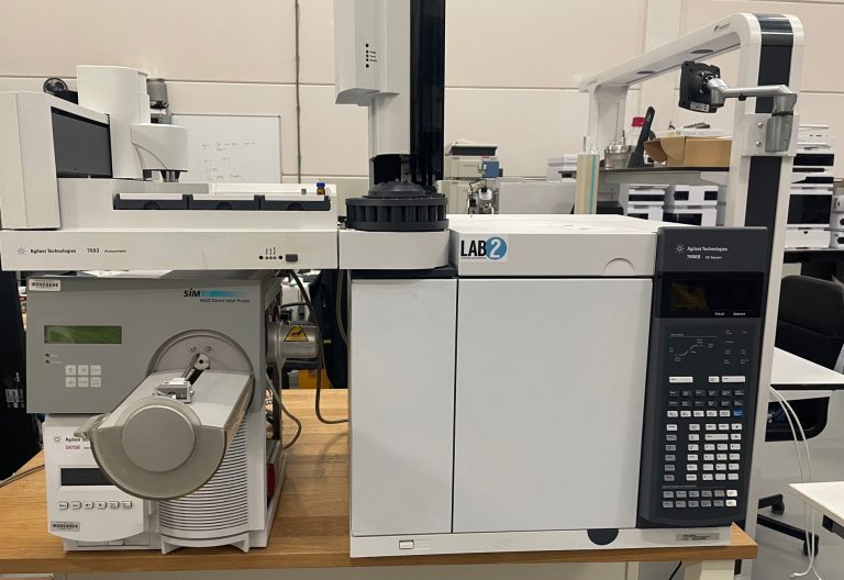 Agilent 5975B inert EI/CI MSD with SIM Direct Inlet Probe Lab2